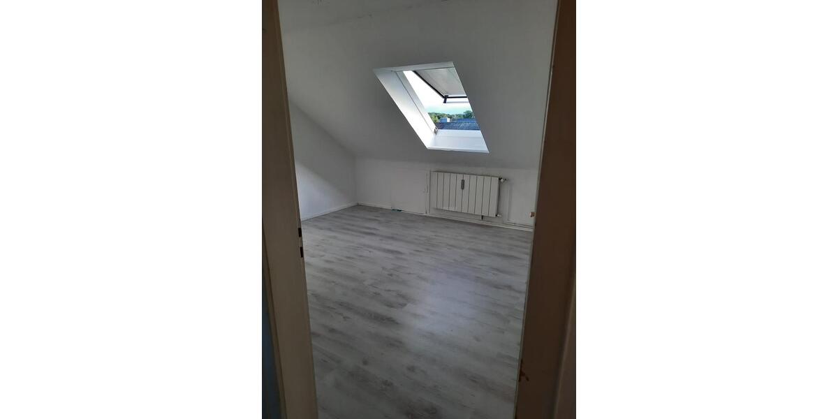 Dachgeschoßwohnung Wolfsburg - 2 Zimmer, 51 m&sup2;, 410&euro; | Angebot:26585051