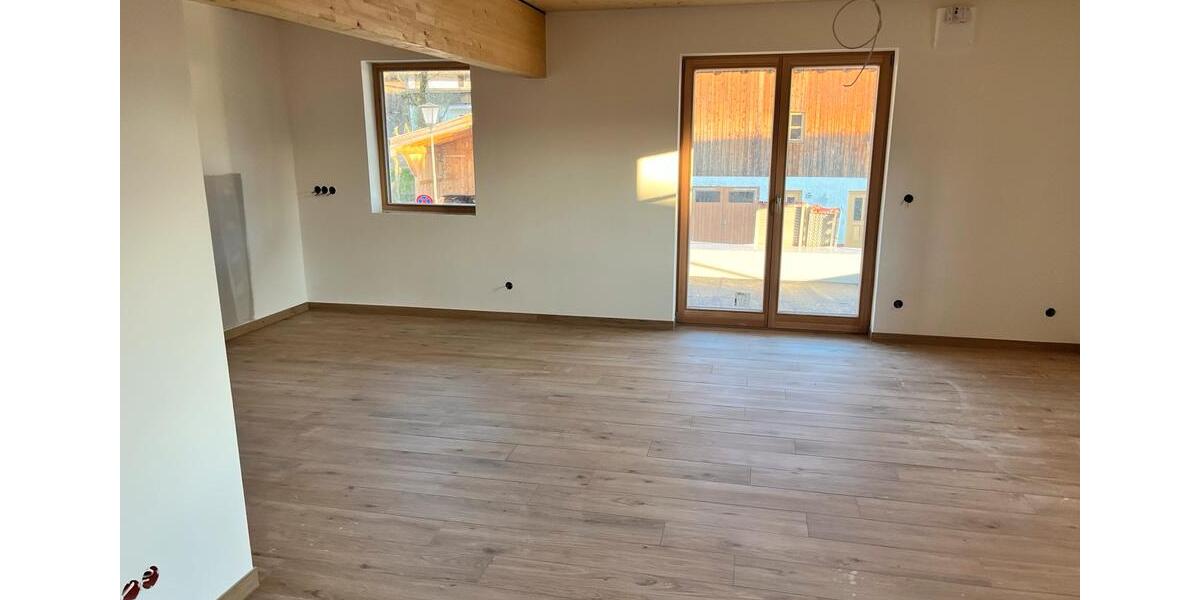 Etagenwohnung Samerberg - 3 Zimmer, 92 m&sup2;, 1.650&euro; | Angebot:25883166
