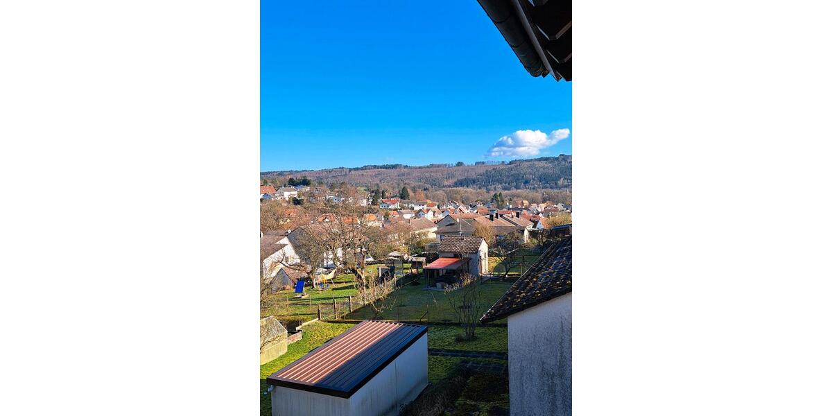 Etagenwohnung Michelstadt - 4 Zimmer, 125 m&sup2;, 1.250&euro; | Angebot:23552126