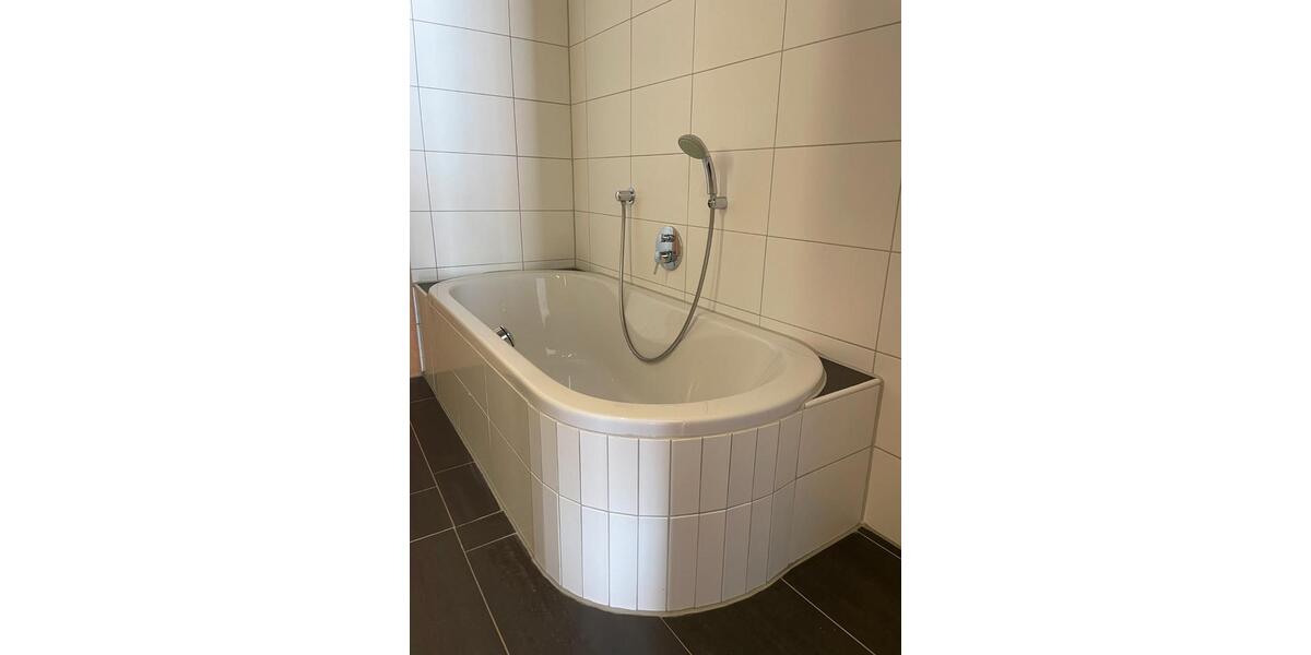 Etagenwohnung Waging am See Fisching - 2 Zimmer, 73 m&sup2;, 900&euro; | Angebot:26291912