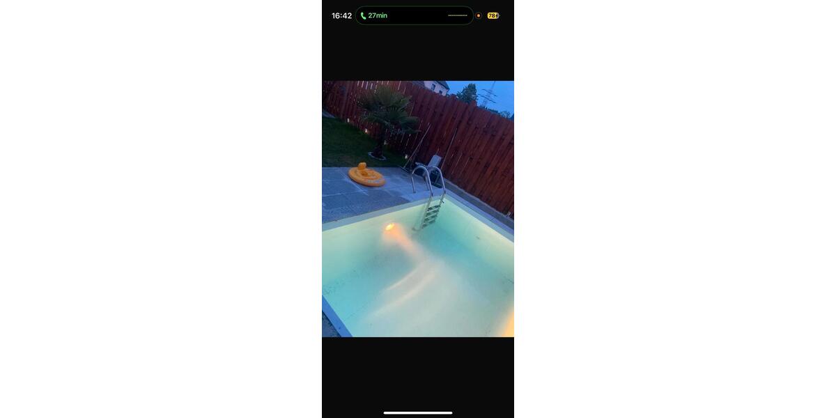 Elegante 4 Zimmer Wohnung mit eigenen Garten und Pool. 4 zimmer