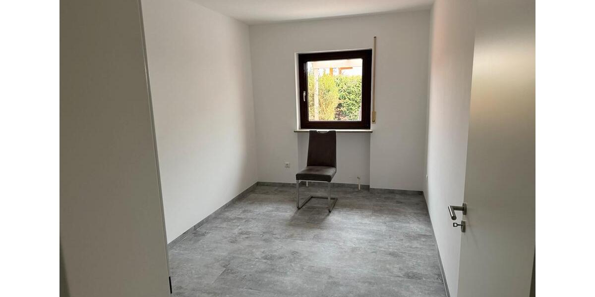 Erdgeschoßwohnung Bayreuth City - 4.5 Zimmer, 105 m&sup2;, 1.200&euro; | Angebot:26560547