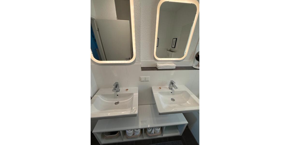 Wohnen auf Zeit Bad Nauheim - 2 Zimmer, 61 m&sup2;, 2.350&euro; | Angebot:24601077