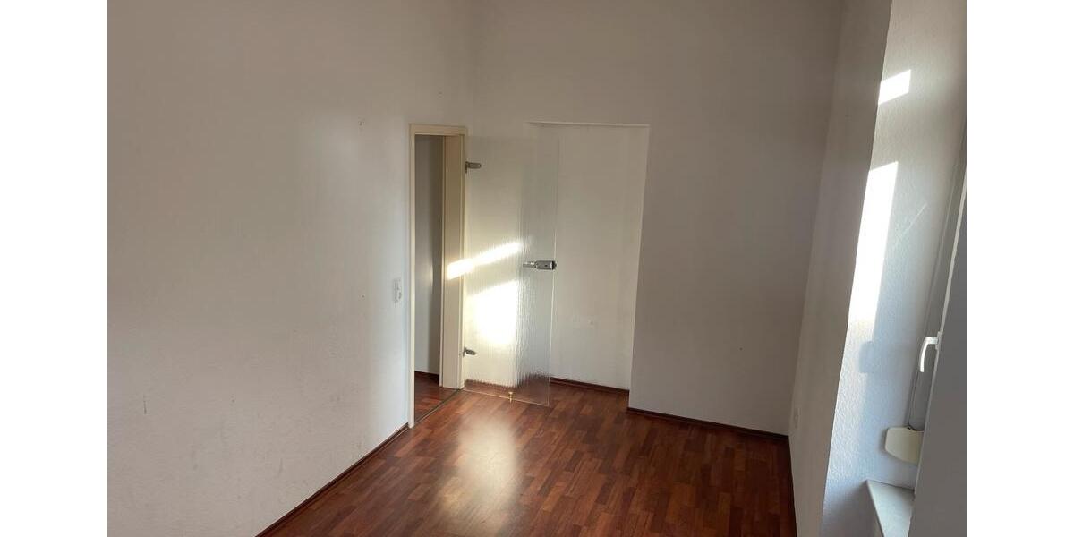 Etagenwohnung Sankt Wendel - 7 Zimmer, 134 m&sup2;, 900&euro; | Angebot:26532848