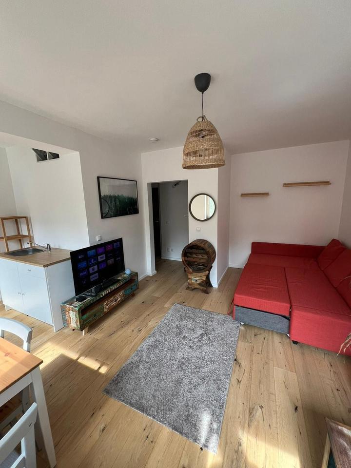 1-Zimmerwohnung mit Wlan, TV, Küche, DuscheWc, Waschmaschine und Trockner