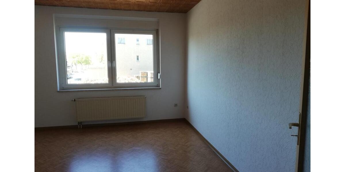Dachgeschoßwohnung Zossen - 3 Zimmer, 65 m&sup2;, 800&euro; | Angebot:26497424