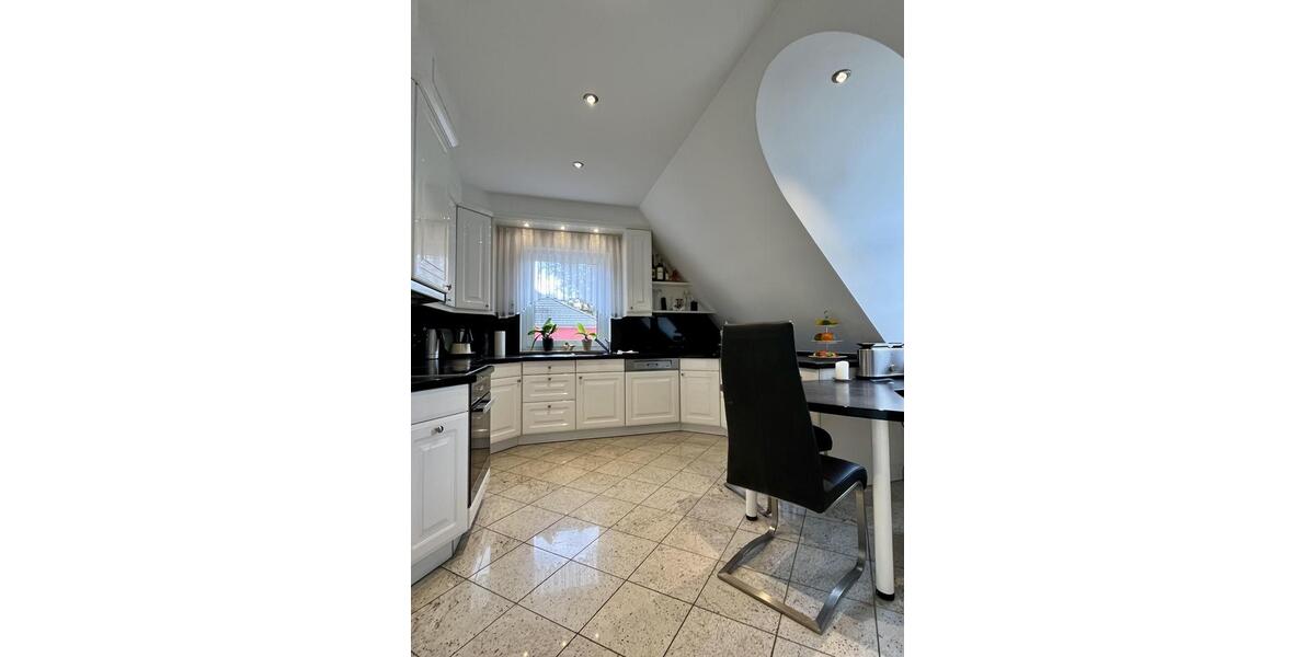 Maisonettenwohnung Bad Liebenwerda - 6 Zimmer, 203 m&sup2;, 2.030&euro; | Angebot:24803157