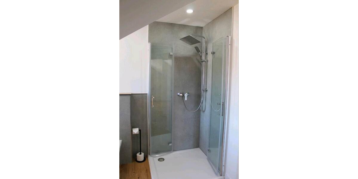 Dachgeschoßwohnung Schlangen - 2 Zimmer, 60 m&sup2;, 700&euro; | Angebot:26376140