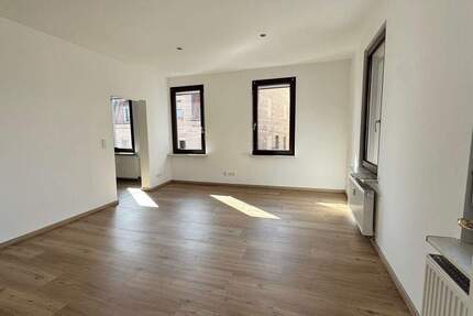 Gewerbeobjekt Zirndorf - 3 Zimmer, 75 m&sup2;, 890&euro; | Angebot:25797253