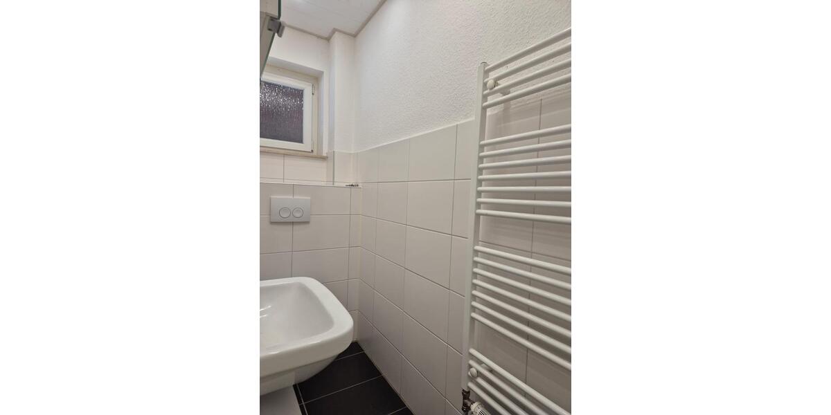 Erdgeschoßwohnung Lunden - 3 Zimmer, 100 m&sup2;, 900&euro; | Angebot:26606241