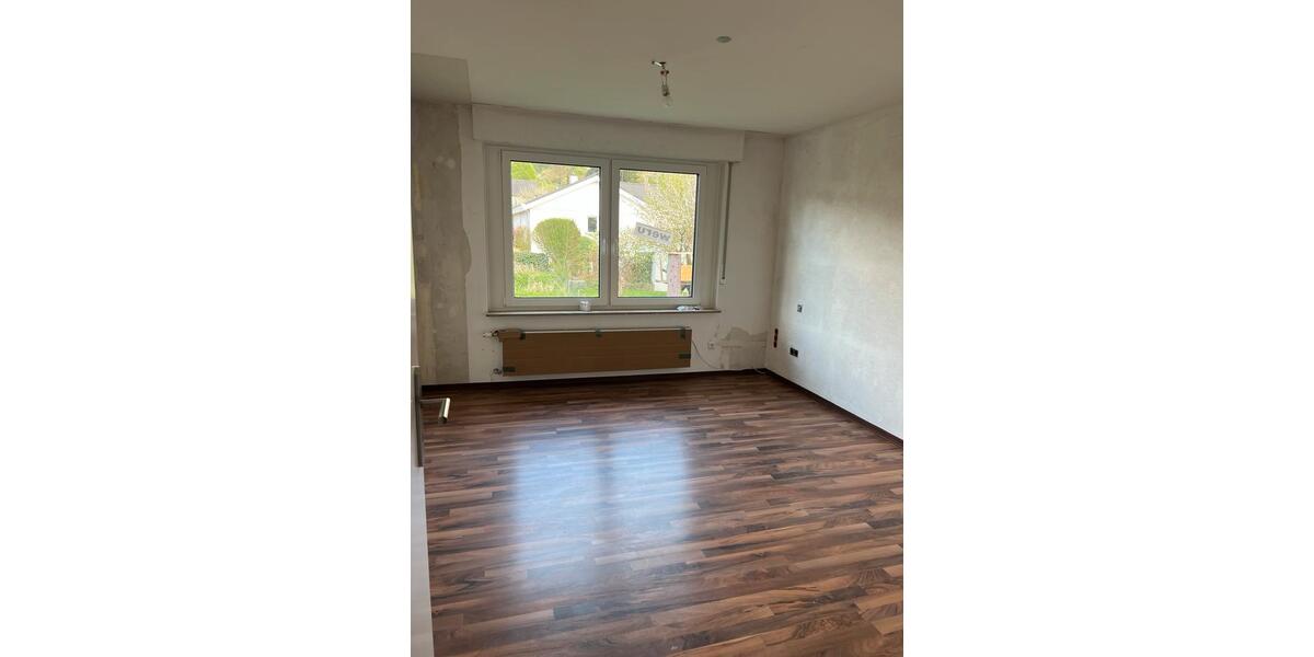 Doppelhaushälfte Oberstenfeld - 8 Zimmer, 160 m&sup2;, 1.800&euro; | Angebot:26166226