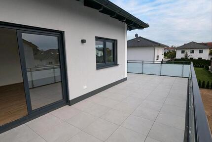 Erstbezug in Neubau-Zweifamilienhaus 3 zimmer