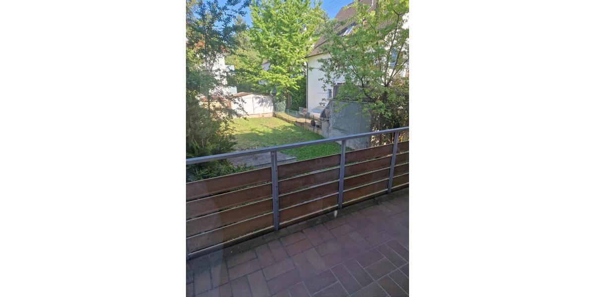 Etagenwohnung Ludwigsburg - 4 Zimmer, 105 m&sup2;, 1.750&euro; | Angebot:26511613
