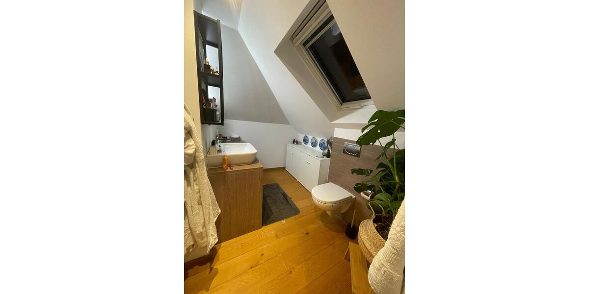 Dachgeschoßwohnung Andernach - 2 Zimmer, 78 m&sup2;, 930&euro; | Angebot:24849314