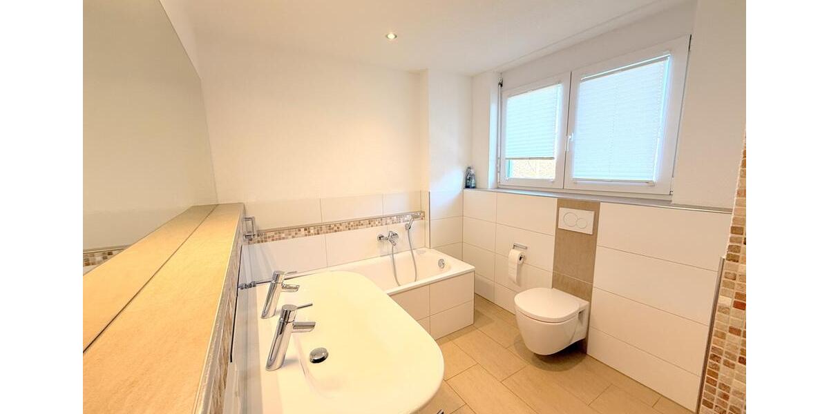 Reihenhaus Grenzach-Wyhlen Wyhlen - 5 Zimmer, 160 m&sup2;, 2.270&euro; | Angebot:23620295