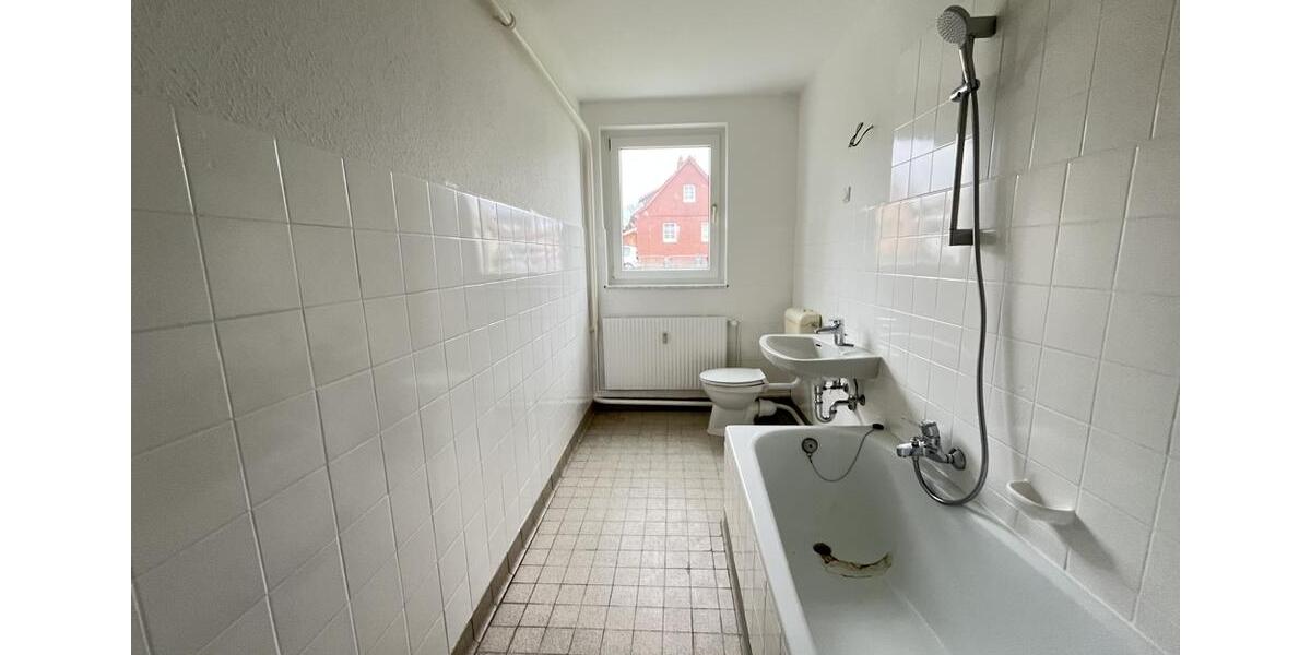 Etagenwohnung Uslar - 3 Zimmer, 83 m&sup2;, 440&euro; | Angebot:25979176