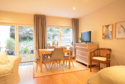 Stilvoll möblierte 1-Zimmer-Wohnung im Herzen Junkersdorfs 1 zimmer