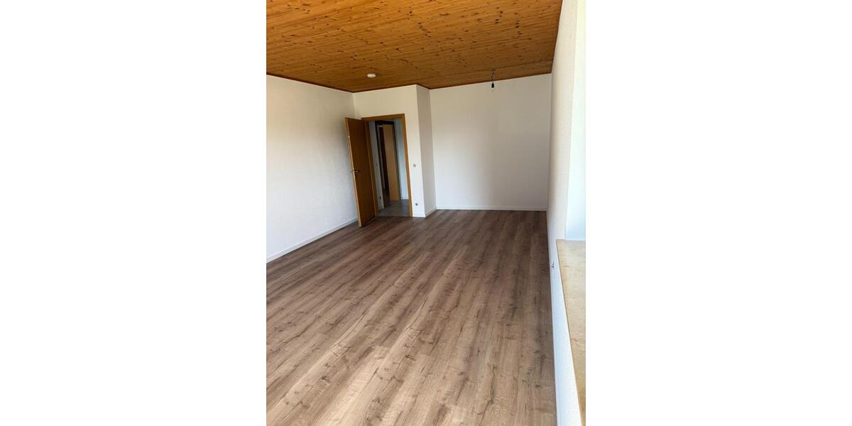 Erdgeschoßwohnung Eigeltingen - 2 Zimmer, 70 m&sup2;, 695&euro; | Angebot:25802946