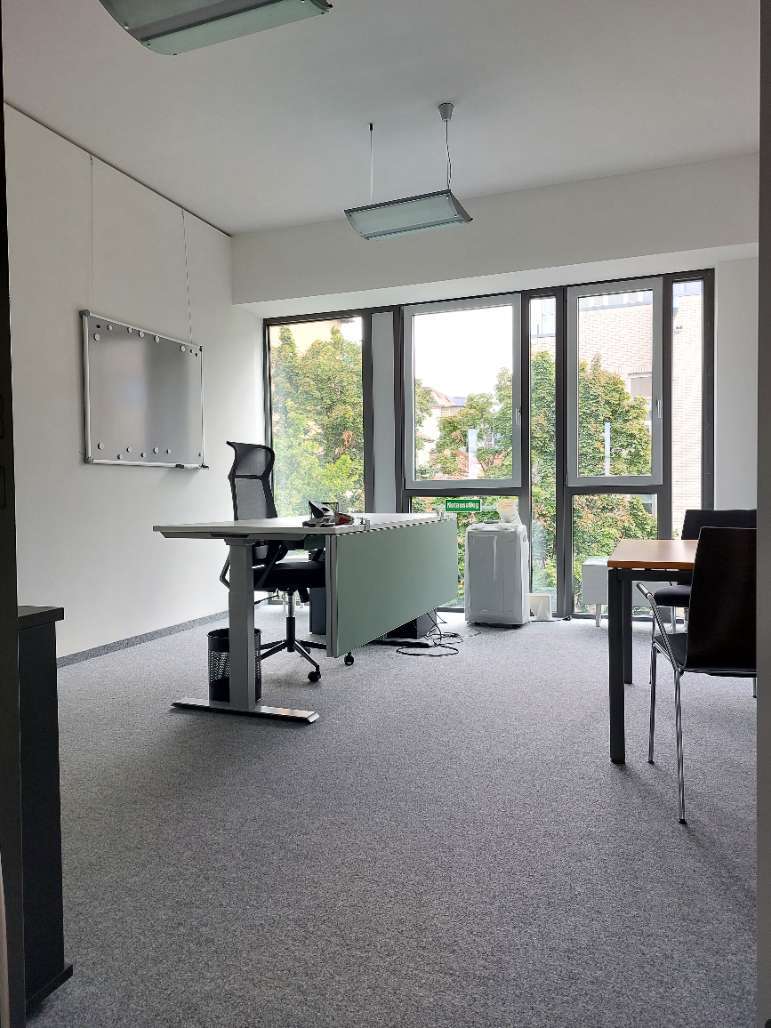 Büro in Stuttgart 418 € 29 m² zimmer