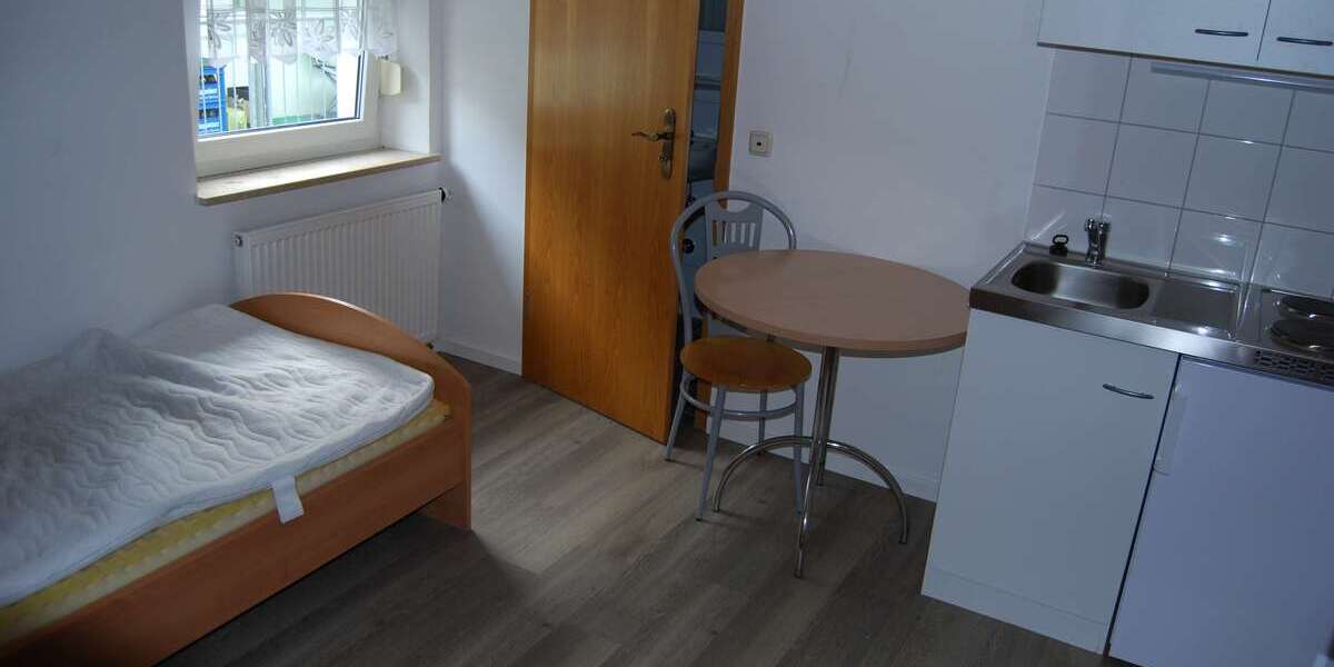 Etagenwohnung Erlangen Burgberg - 1 Zimmer, 16 m&sup2;, 430&euro; | Angebot:27181088