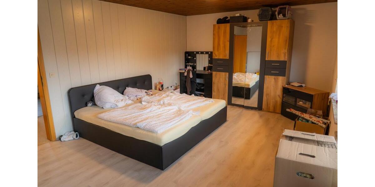 Freistehendes Einfamilienhaus in NailaLippertsgrün zu vermieten 7 zimmer