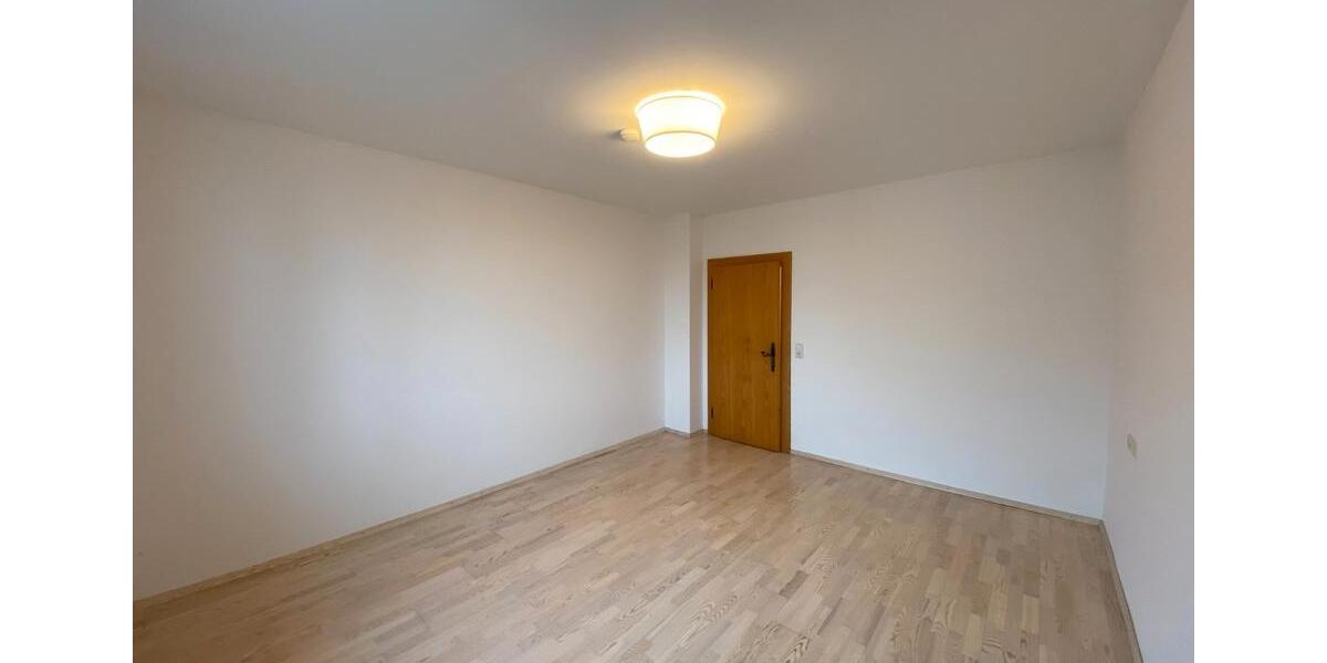 Etagenwohnung Biessenhofen - 4 Zimmer, 99 m&sup2;, 1.050&euro; | Angebot:26278735