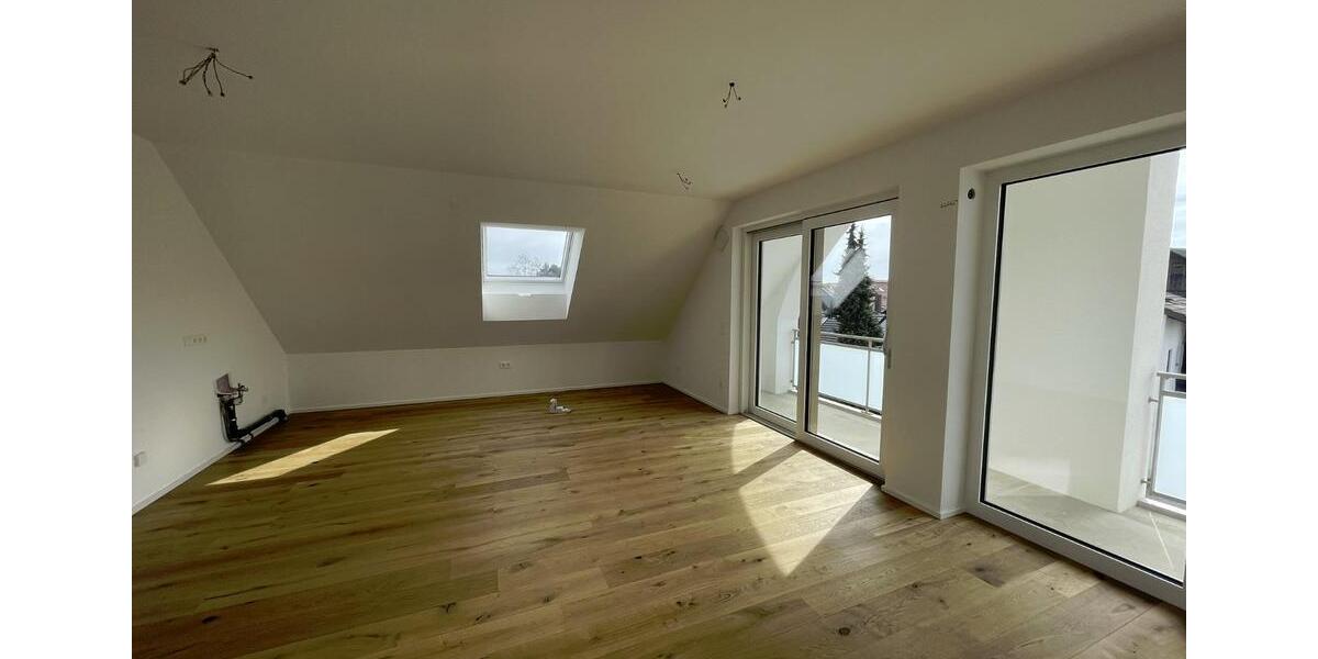 Dachgeschoßwohnung Essenbach - 4 Zimmer, 92 m&sup2;, 1.150&euro; | Angebot:26252392