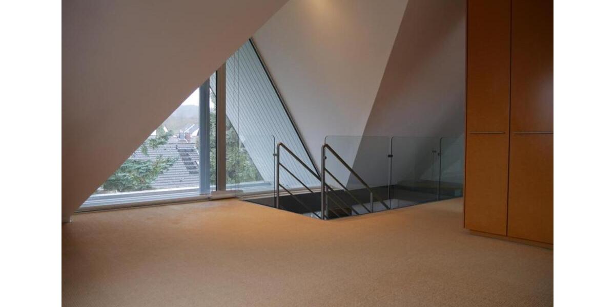 Moderne, helle Dachgeschosswohnung 2 Ebenen, 3,5 Zi. IdsteinWö. 3 zimmer