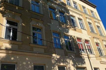 Zimmer Halle (Saale) Damaschkestraße - 3 Zimmer, 94 m&sup2;, 685&euro; | Angebot:25770429