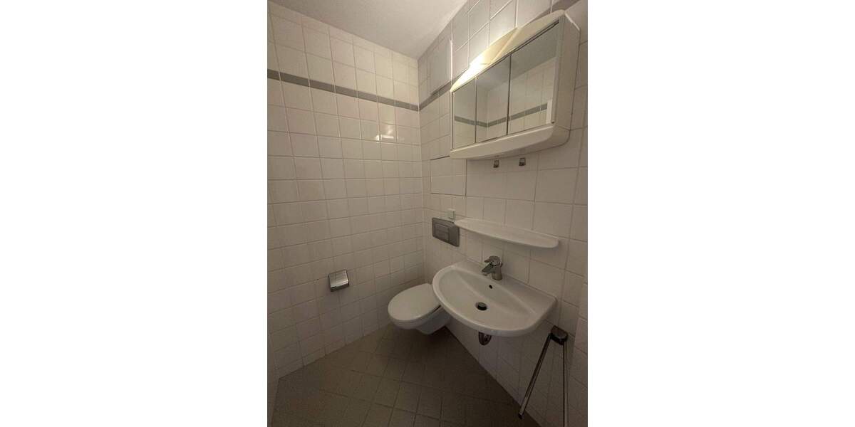 Etagenwohnung Kabelsketal Großkugel - 4 Zimmer, 114 m&sup2;, 805&euro; | Angebot:25998345
