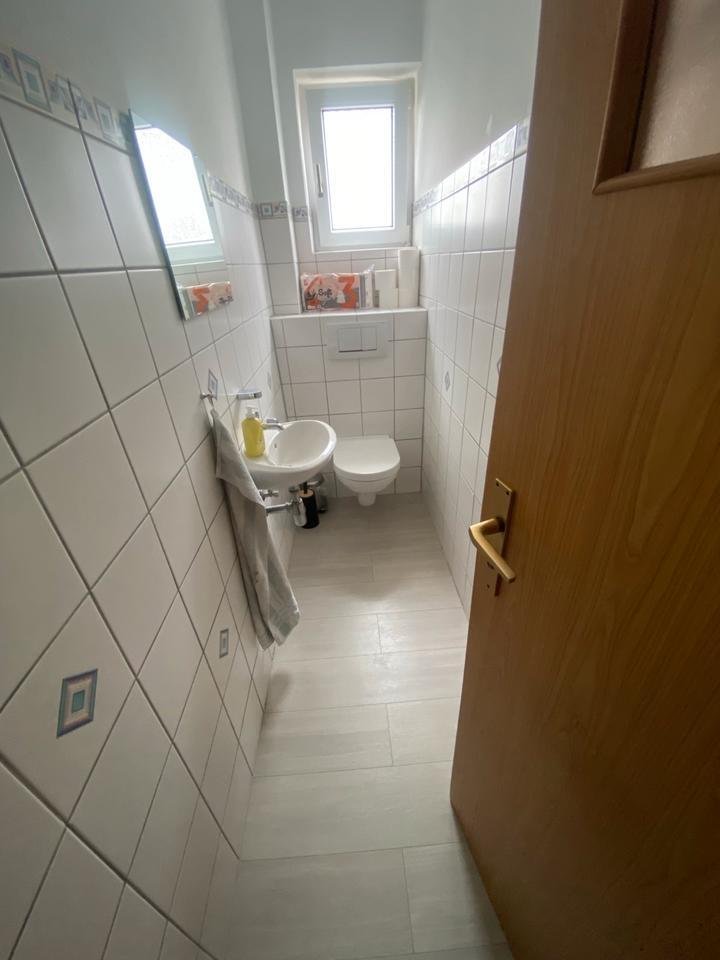 Freies Zimmer in 4er-WG in Stuttgart Vaihingen Nähe Universität zimmer