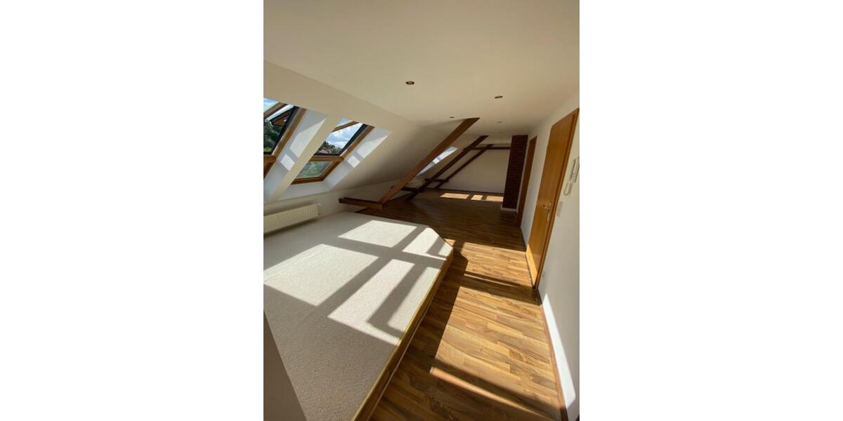 Dachgeschoßwohnung Meißen - 3 Zimmer, 75 m&sup2;, 560&euro; | Angebot:24715898