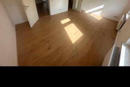 Wohnung Mügeln - 3 Zimmer, 80 m&sup2;, 680&euro; | Angebot:25951415