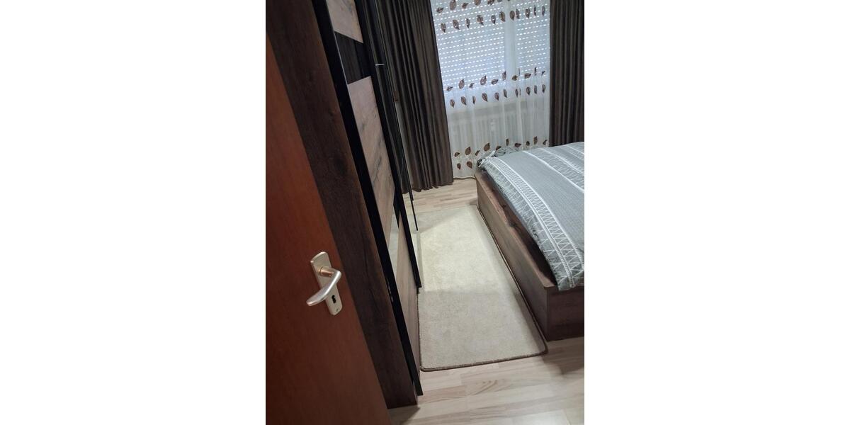 Etagenwohnung Traunstein - 3 Zimmer, 74 m&sup2;, 700&euro; | Angebot:25720271