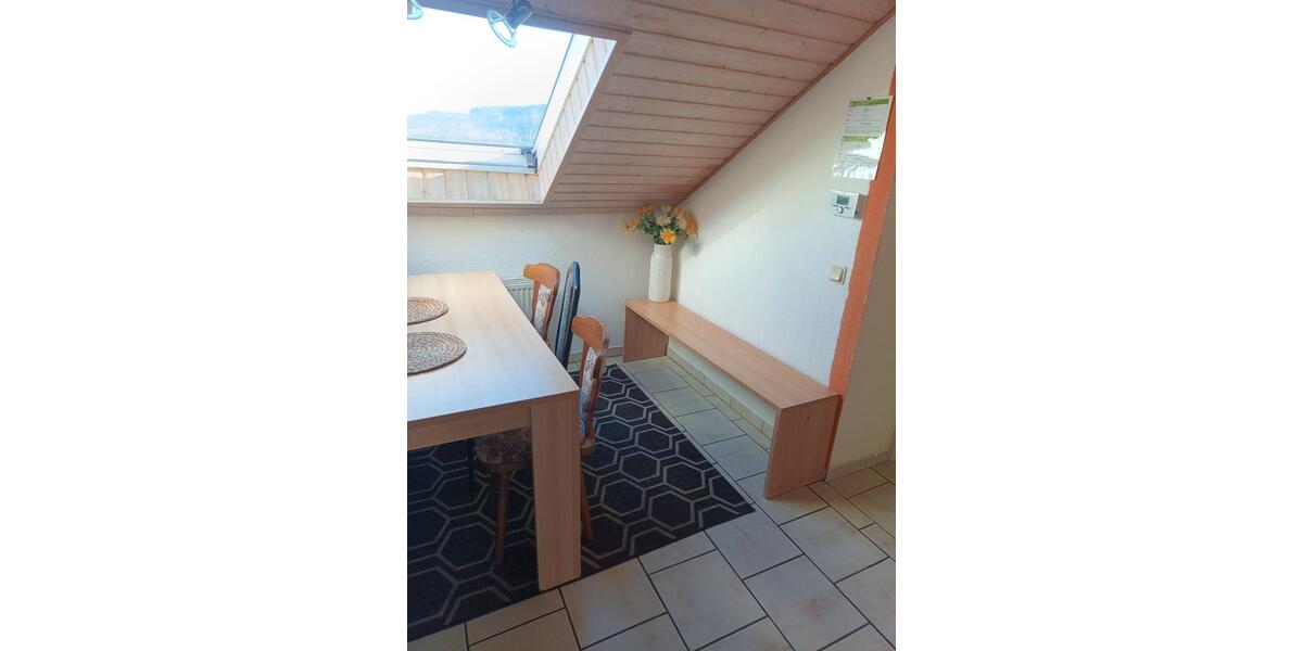 Dachgeschoßwohnung Hilchenbach - 3 Zimmer, 60 m&sup2;, 480&euro; | Angebot:26270976