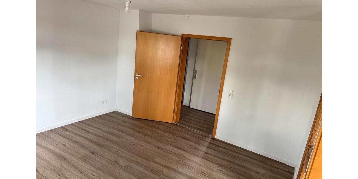 Etagenwohnung Hechingen - 5 Zimmer, 122 m&sup2;, 1.250&euro; | Angebot:26639135