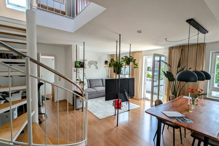 *Herrsching - großzügige, ruhig gelegene Maisonette -Wohnung mit Studio und 3 Balkone