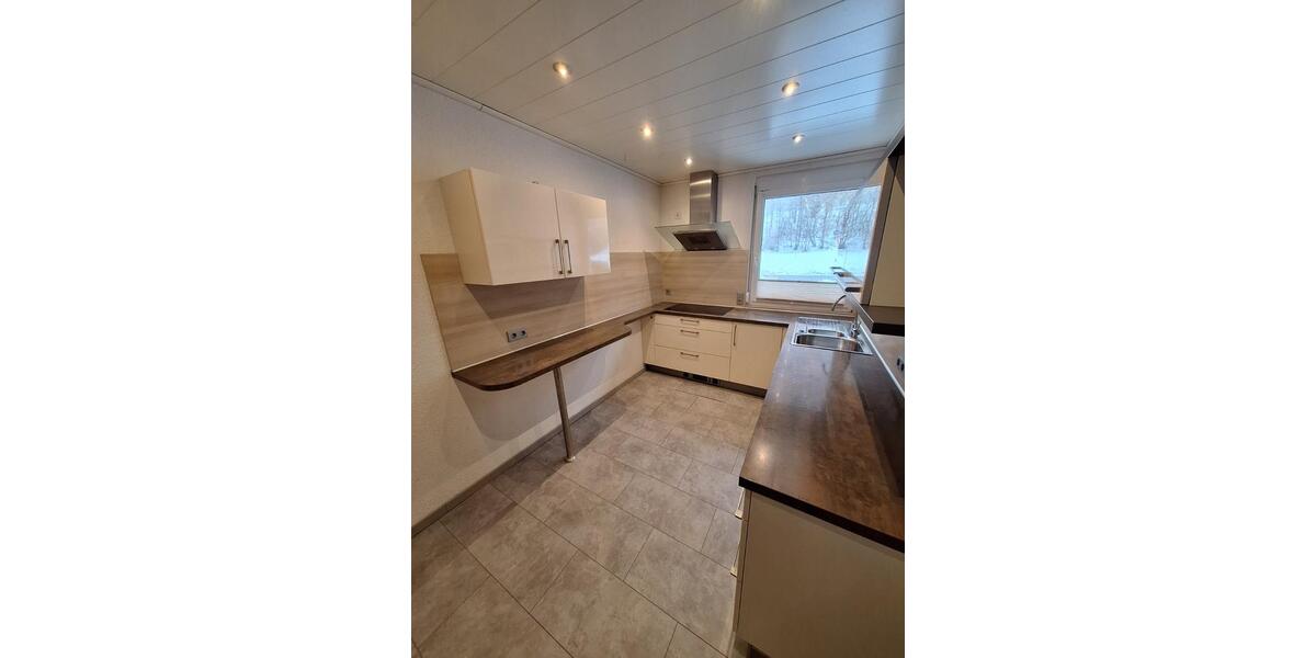 Erdgeschoßwohnung Gärtringen - 4.5 Zimmer, 138 m&sup2;, 1.250&euro; | Angebot:24473860