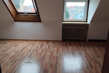 Gemütliche Dachgeschosswohnung !!offene Besichtigung!! 3 zimmer