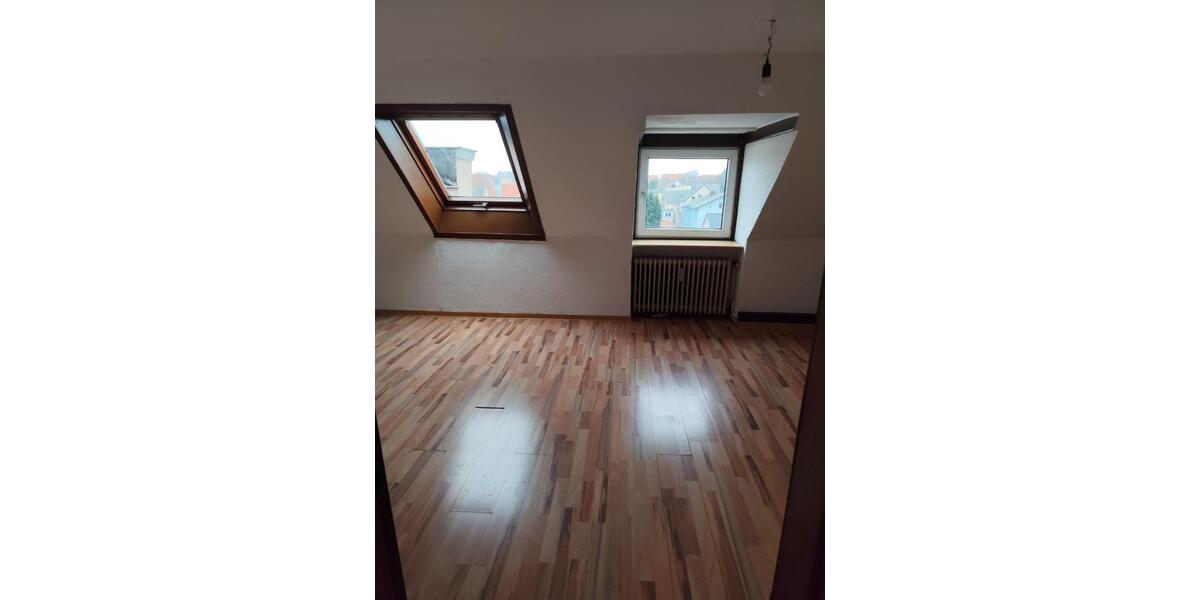 Gemütliche Dachgeschosswohnung !!offene Besichtigung!! 3 zimmer