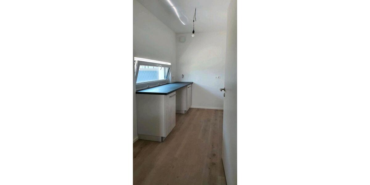 Erdgeschoßwohnung Weyhausen - 3 Zimmer, 96 m&sup2;, 1.285&euro; | Angebot:26588542