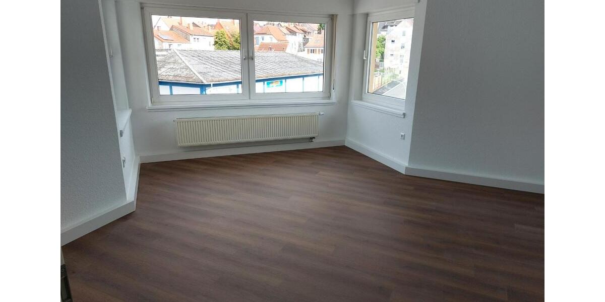 Etagenwohnung Pirmasens - 3 Zimmer, 74 m&sup2;, 550&euro; | Angebot:26586004