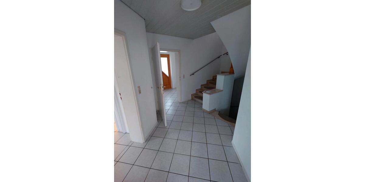 Einfamilienhaus Langquaid - 5 Zimmer, 145 m&sup2;, 1.360&euro; | Angebot:25498242