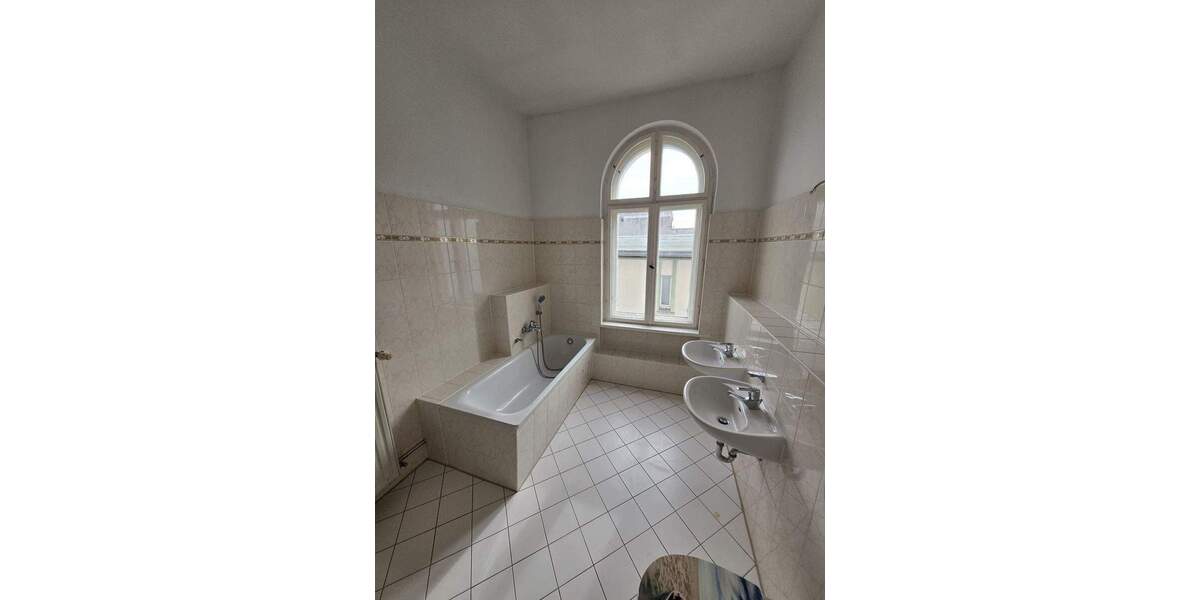 Etagenwohnung Frankfurt (Oder) Frankfurt - 4 Zimmer, 135 m&sup2;, 995&euro; | Angebot:25700933