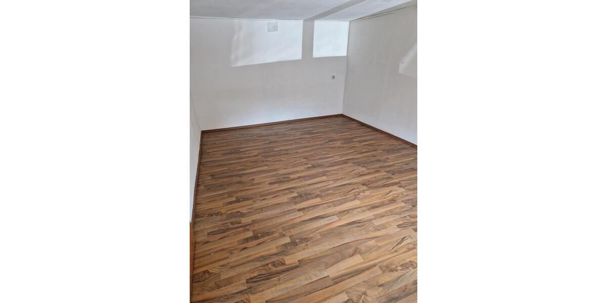 Erdgeschoßwohnung Selters (Westerwald) - 2.5 Zimmer, 80 m&sup2;, 600&euro; | Angebot:26042119