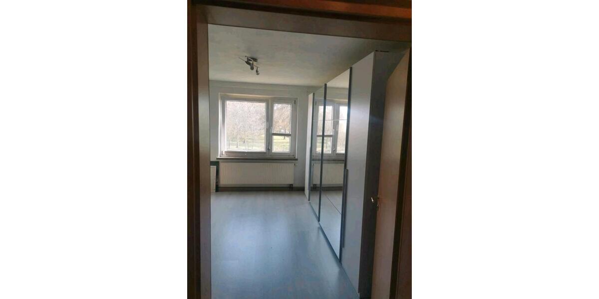Etagenwohnung Eisenberg - 3 Zimmer, 58 m&sup2;, 550&euro; | Angebot:25976533
