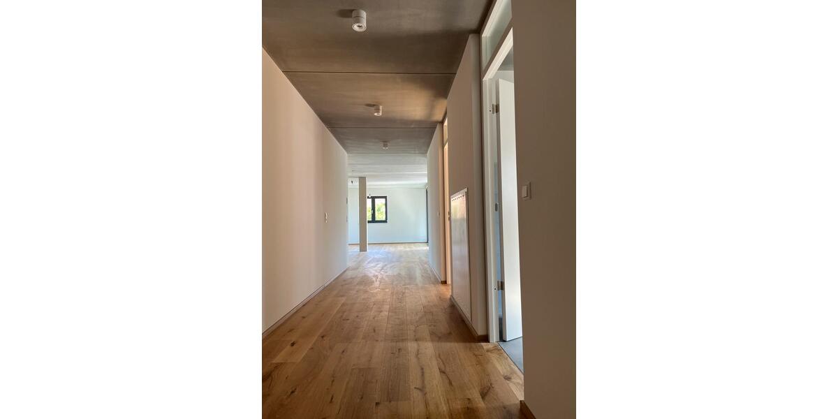 Etagenwohnung Schlier - 2 Zimmer, 100 m&sup2;, 1.400&euro; | Angebot:26639149