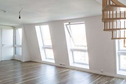 Wohnung zum Mieten in Berlin 2.273,61 € 105.7 m² 3 zimmer