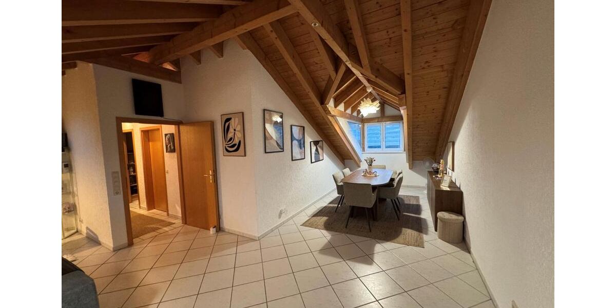 Dachgeschoßwohnung Lörrach - 2 Zimmer, 70 m&sup2;, 970&euro; | Angebot:26030741