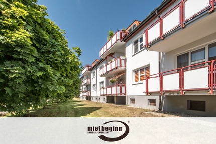 BALKON – BELETAGE – SUPER SCHNITT – GROSSES WOHNZIMMER – EINBAUKÜCHE – WANNENBAD – PKW-STELLPLATZ - Wohnung Borna Zedtlitz | Angebot:27297840